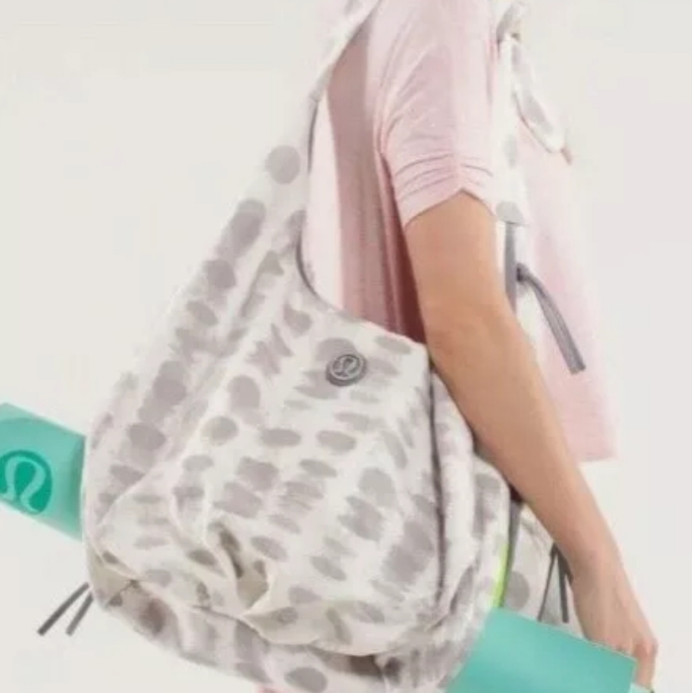 Lululemon Sackasana Bag Seaside Dot Fossil Tote - Picture 2 of 3
